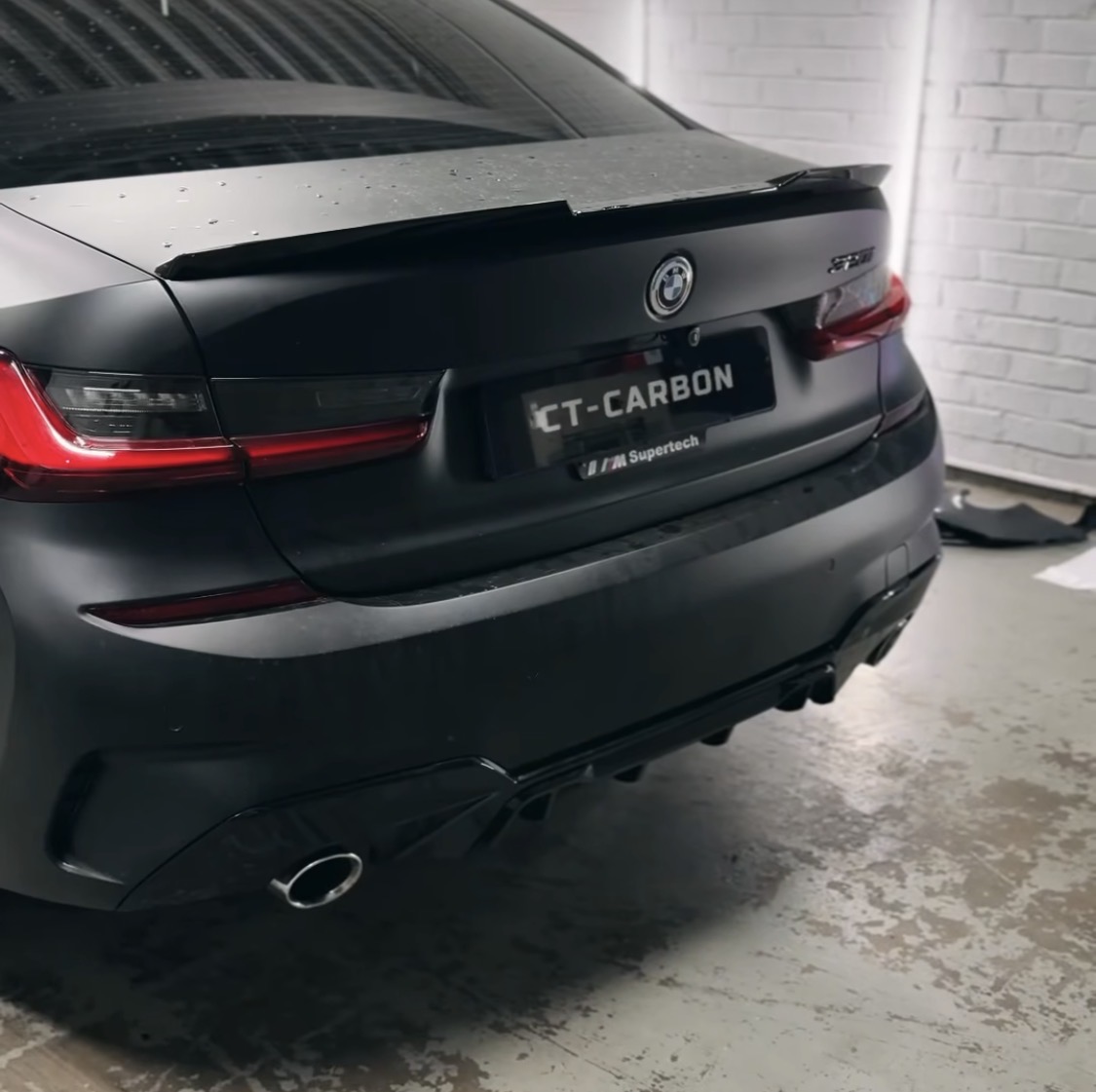 G20 Pre-LCI single exhaust diffuser